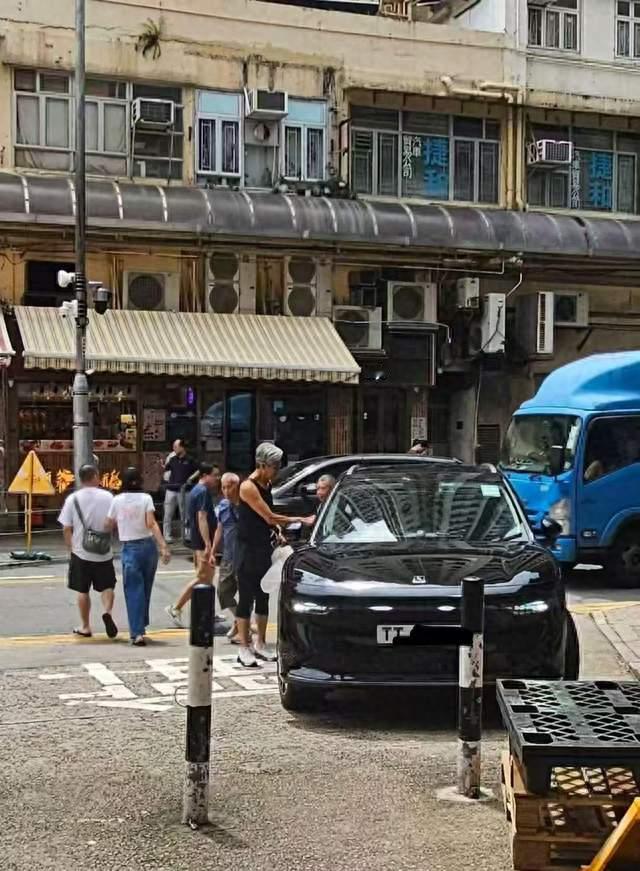 发哥都在开的车，有点东西