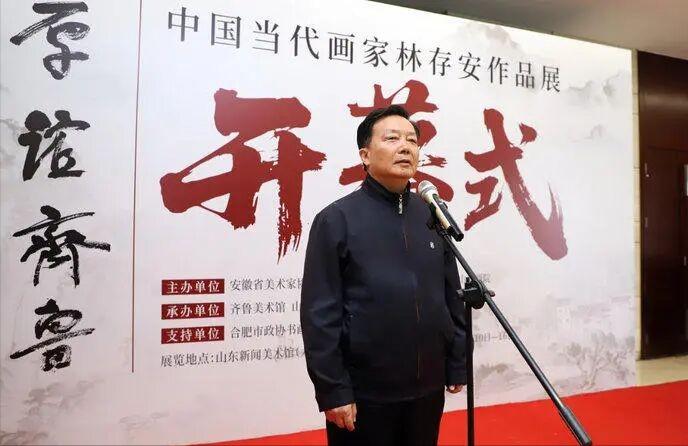在董昭礼若干违法违纪问题中，其中有一条提及他“退而不休”，依然利用职务便利为他人