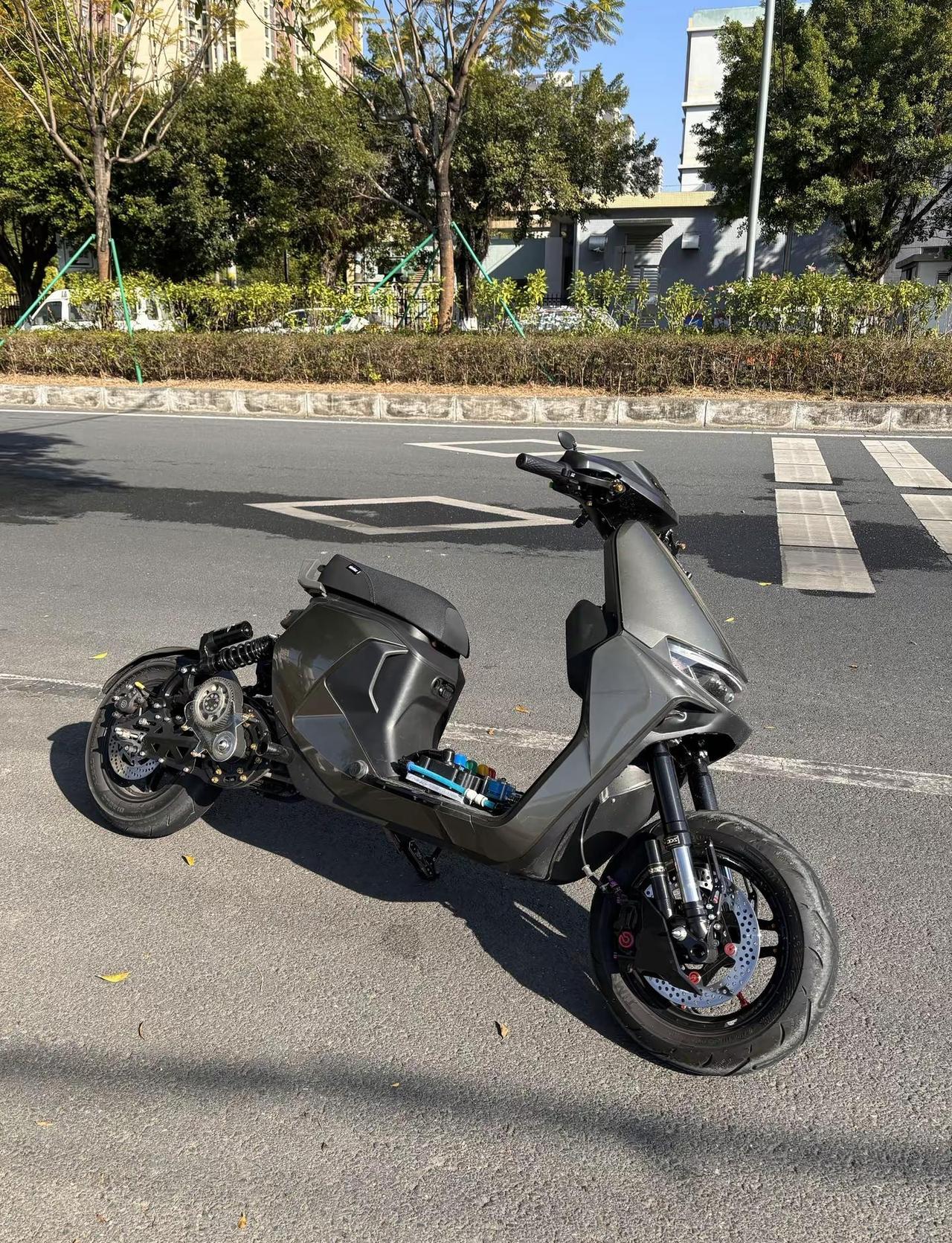 第一次用dj有点紧张 不要打压我😭安全骑行 大玩具 女骑