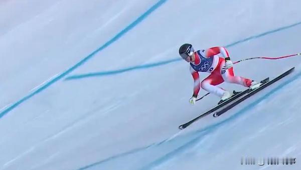 北京时间2月7日，在2026年米兰-科尔蒂纳冬奥会高山滑雪男子滑降比赛中，瑞士选