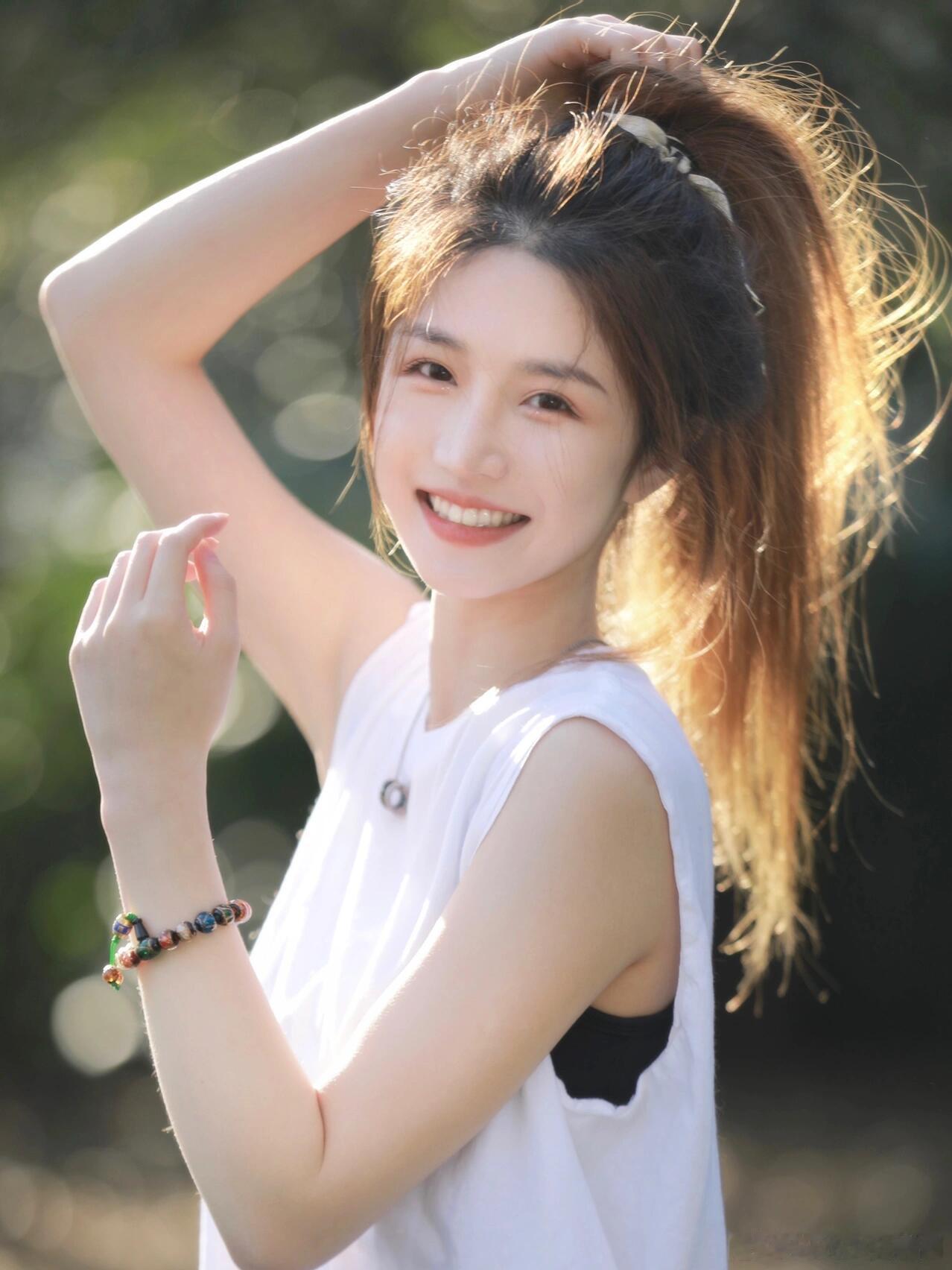 白天想让你心里有我，晚上想让你身。上有我 