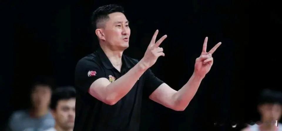 CBA.联赛改制后，时间由48分钟缩短到40分钟，很多人觉得不过瘾，看今晚的广东