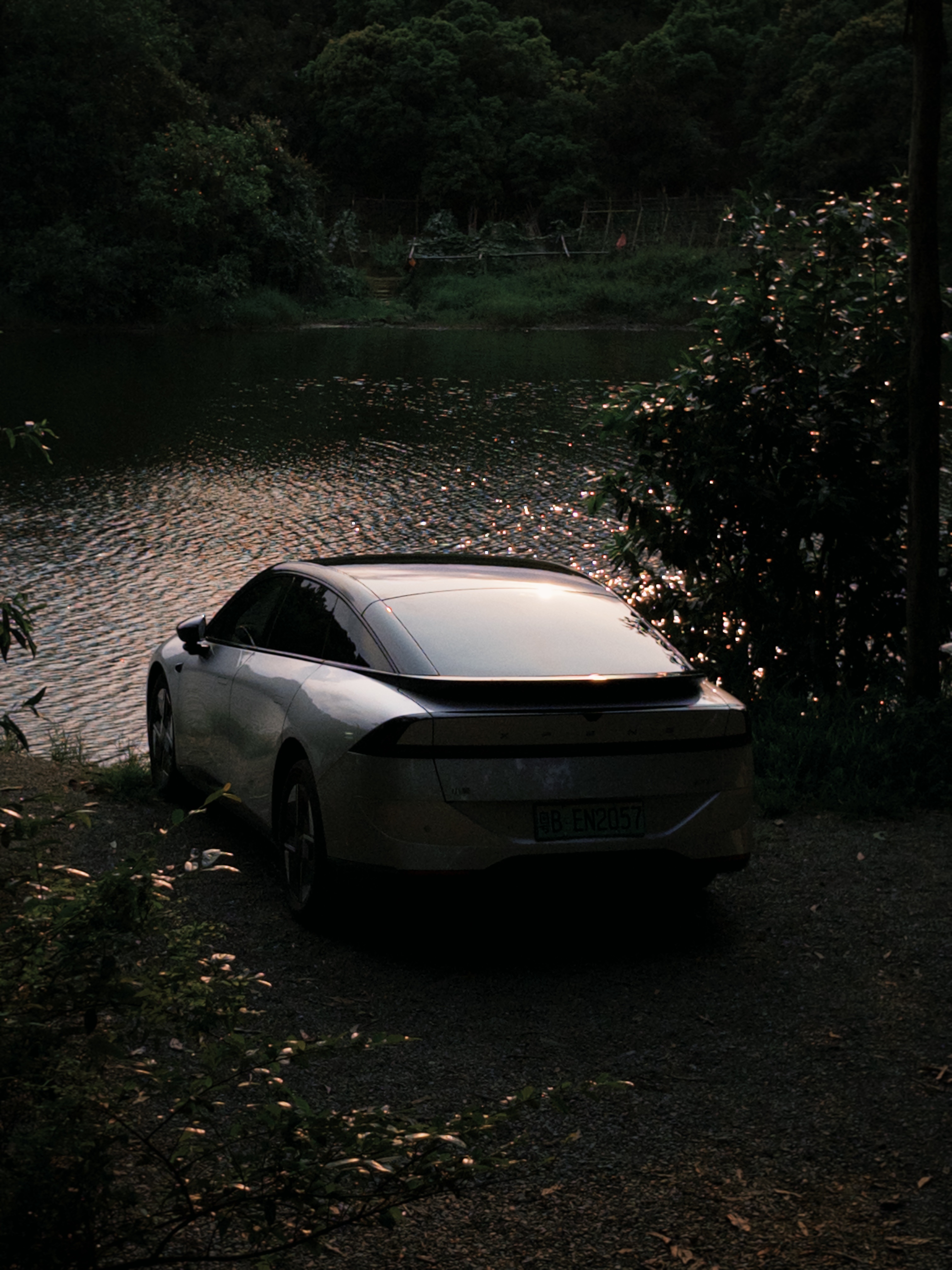 小老婆拍的，你们猜猜是用什么手机