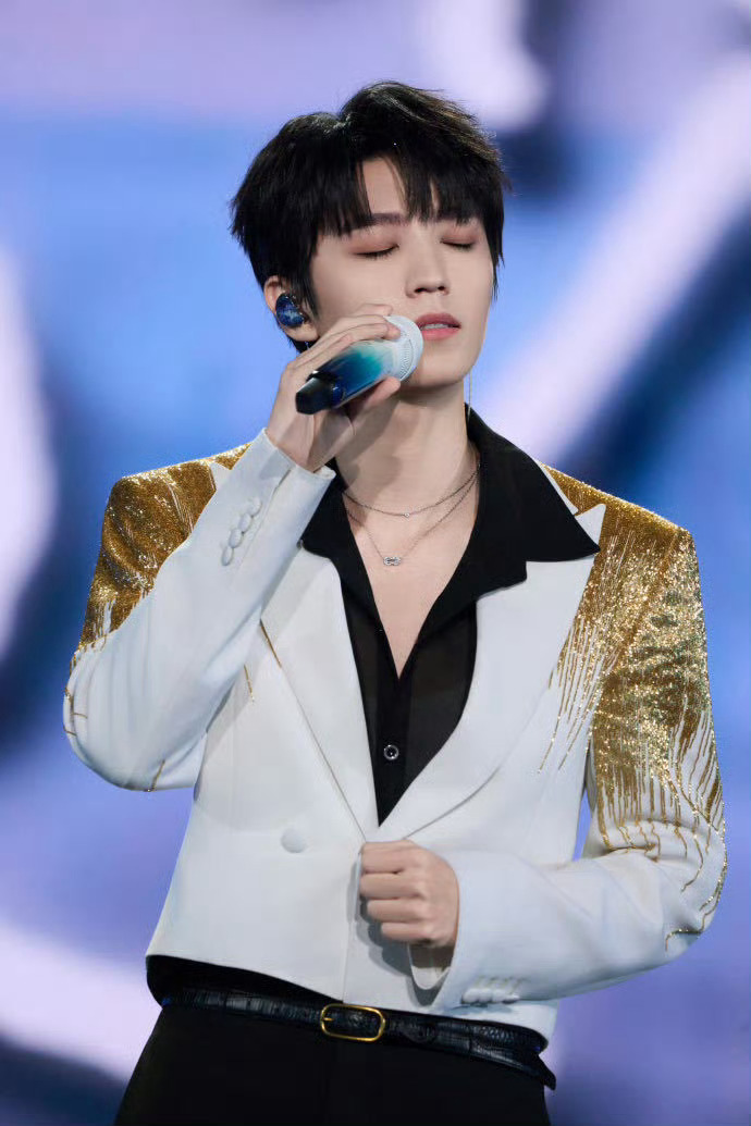 时代峰峻今年719是族长演唱会719王俊凯个人演唱会，好期待！族长演唱会必看