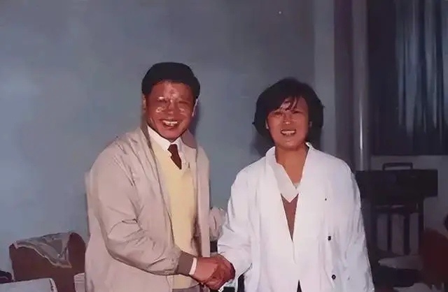 晴雨风说史[超话]晴雨风说史新中国历史上，许多老革命家的后代因共同的理想信念和家