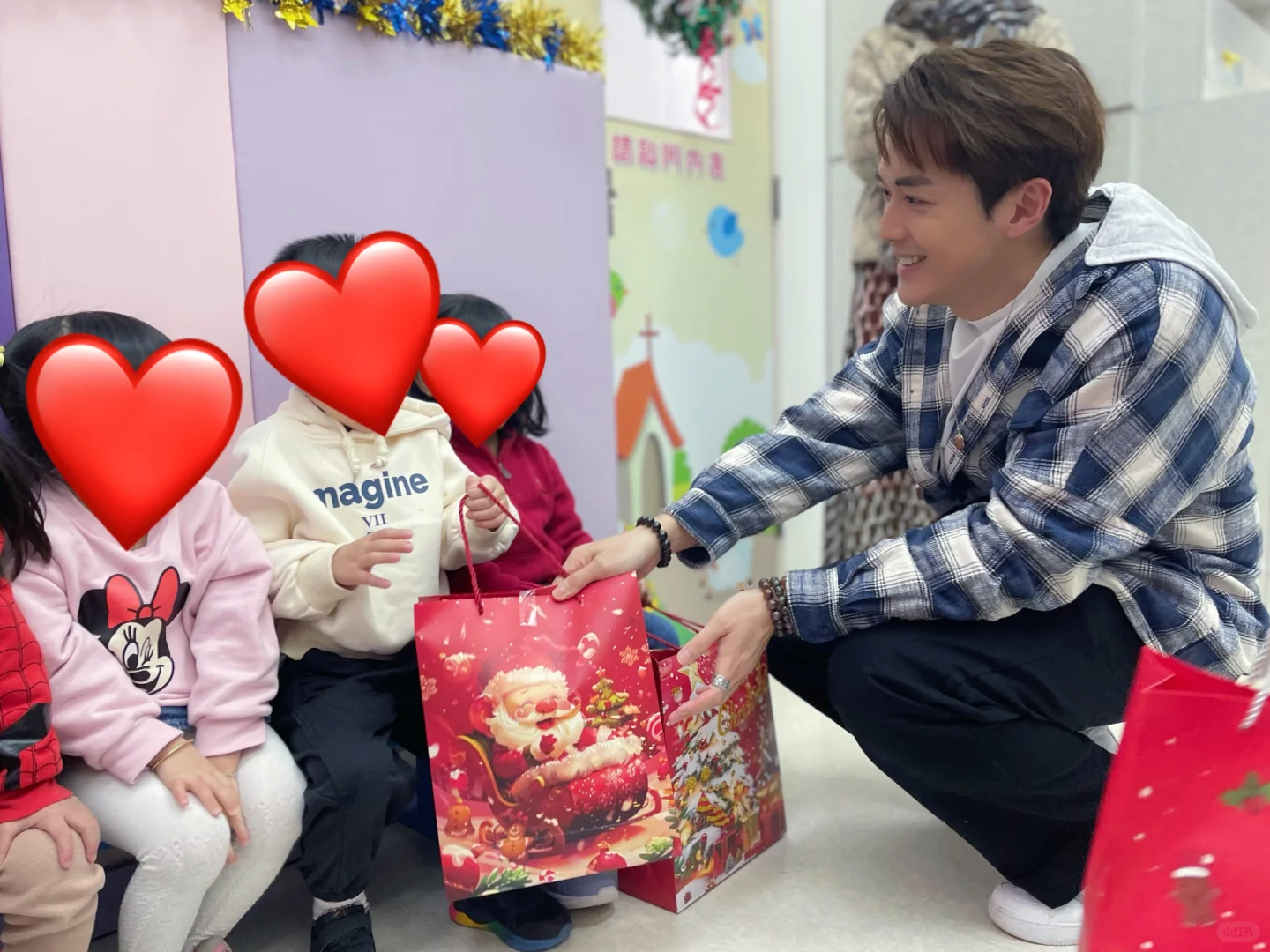 给孩子们送上温暖与快乐