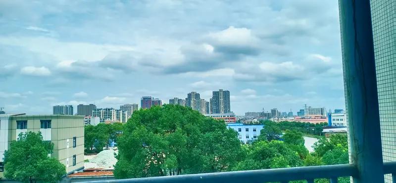 景色好美，好幽，好有诗意。好联[赞]