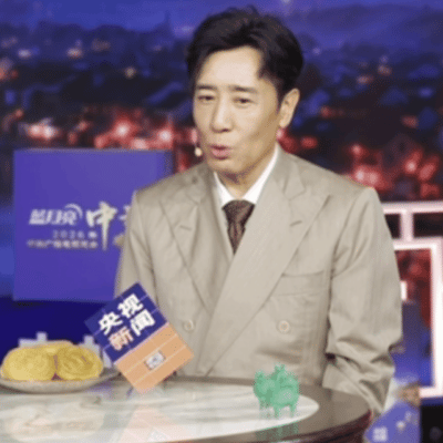 于和伟一首团圆听哭了 这首《团圆》像一封写给无名英雄和他们家人的中秋情书，字字含