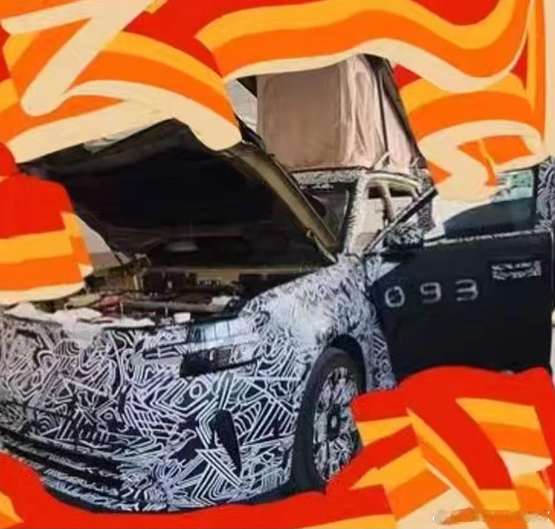 小米的三排座SUV，还带顶棚升降的版本这种方案房车上比较多见，SUV里似乎就福特
