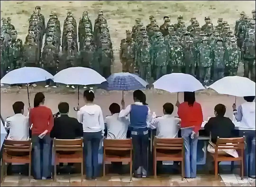 告诉领导：你应该自己打伞，会怎么样？