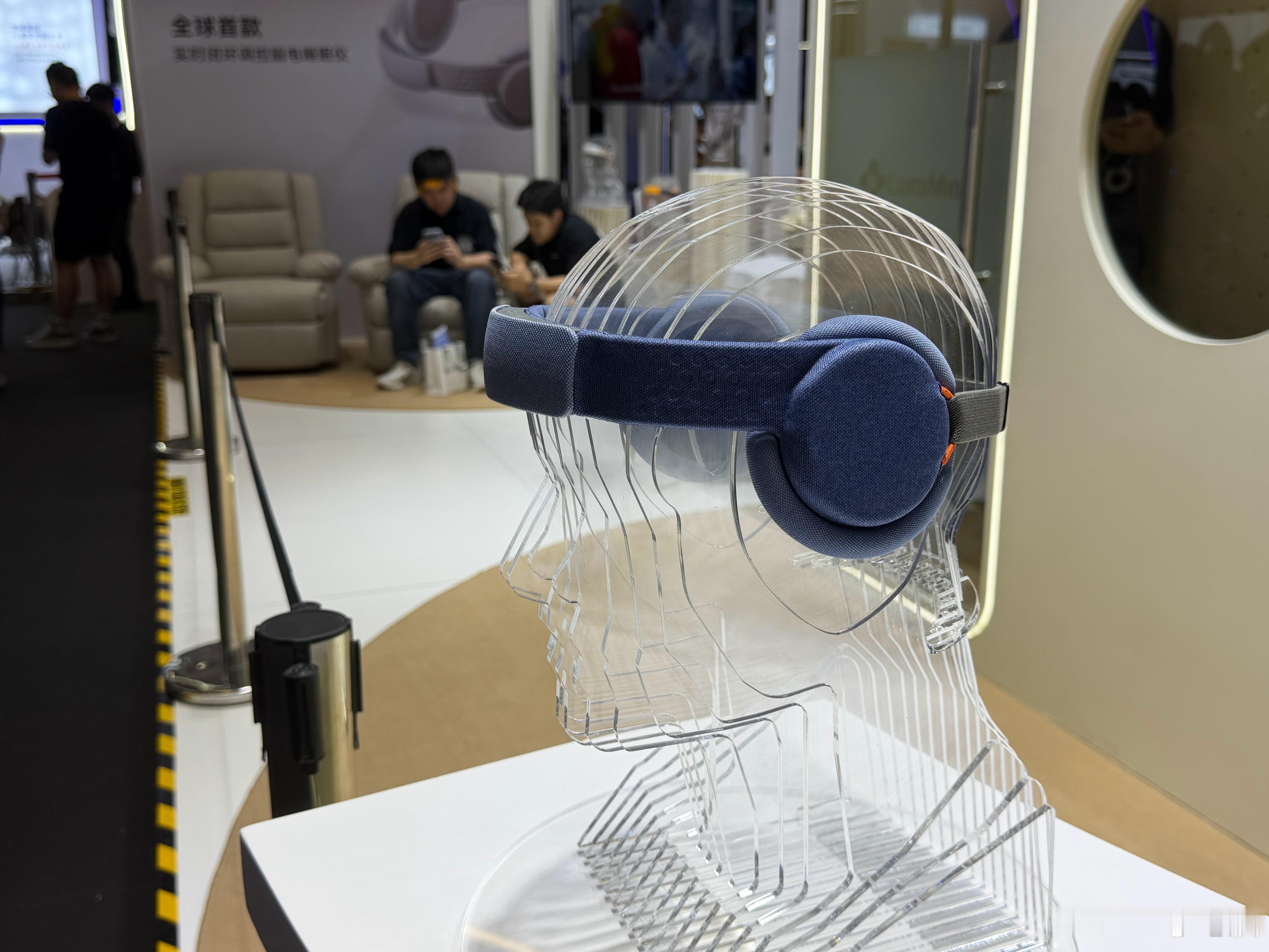 在 WAIC 看完 LumiMind，我感觉失眠人群也许有救了。LumiSlee