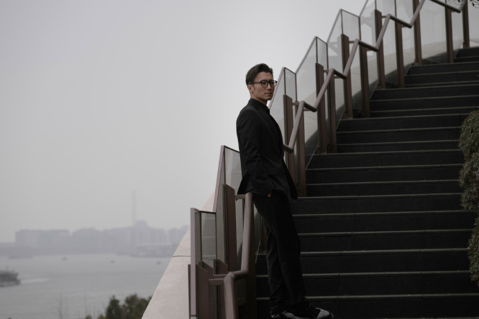 谢霆锋以为粉丝被欺负给专属签名整个人的心都被谢霆锋软化了，生怕粉丝受委屈特意准备