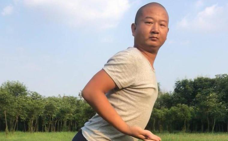 最讨厌的几种抖音现象：
1、一上来就是：天塌了，家人们！天都塌了还嘚瑟个啥，还不