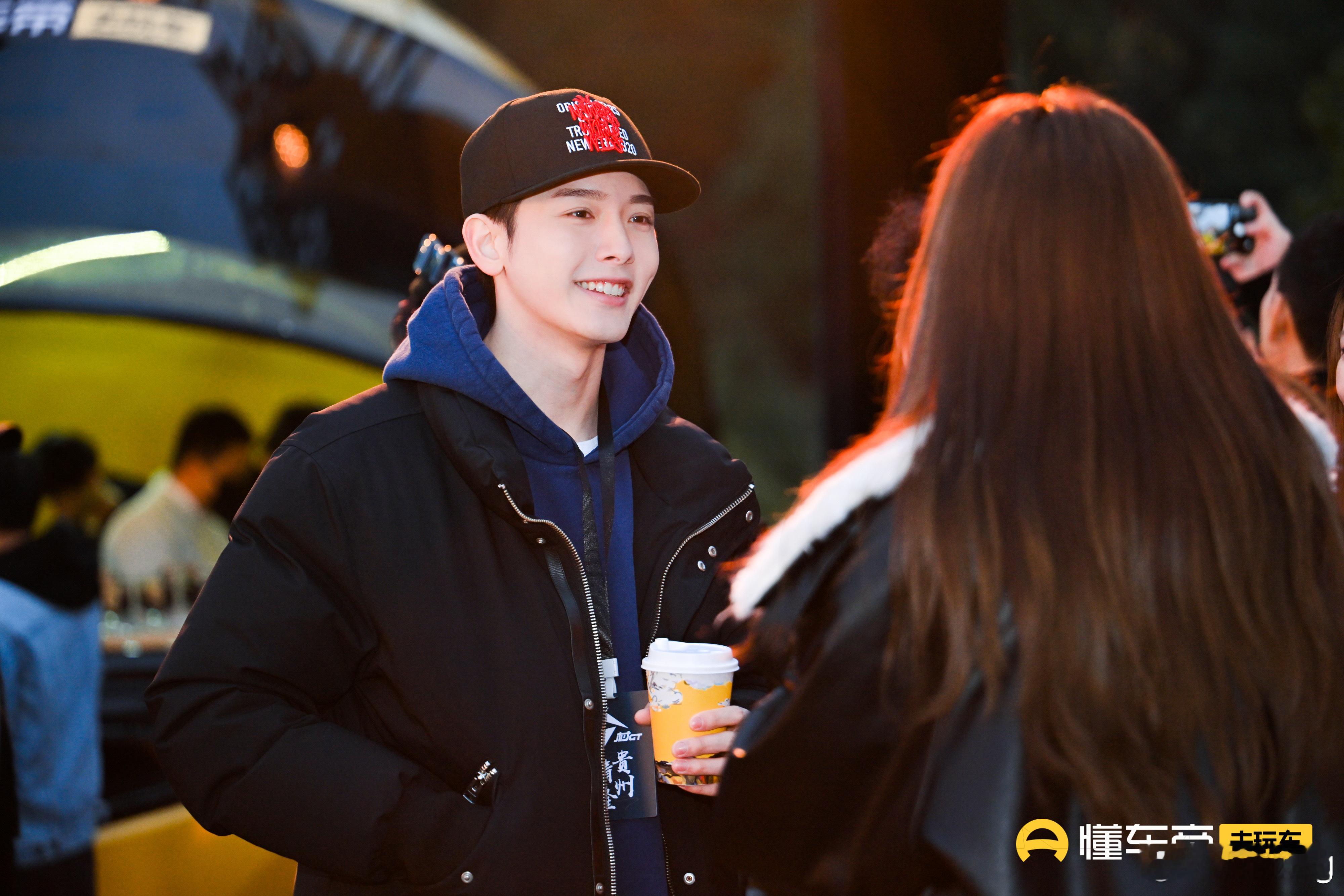 那么多部剧，最难忘李小川的酒窝 黔西南