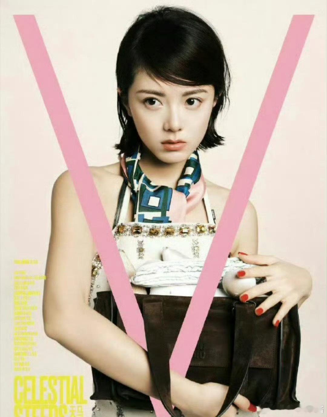 刘浩存、赵今麦、李庚希二月杂志大片，三人都是miumiu代言人，谁赢了 