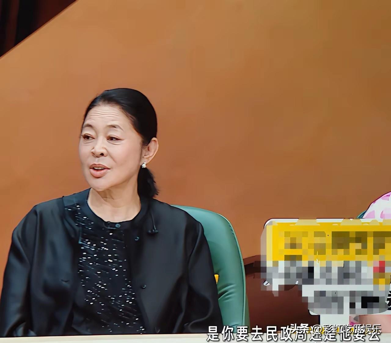 没想到一直以来都是邹市明想离婚，也是他多次提出要去民政局，冉莹颖才不得不配合。