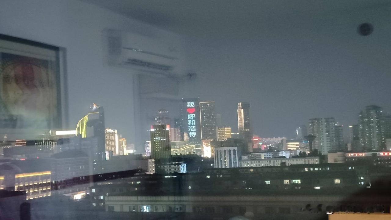 一个脑子有点缺陷的孩子，在家大人焦虑，送学校老师犯愁，孩子也不知道自己有啥问题，