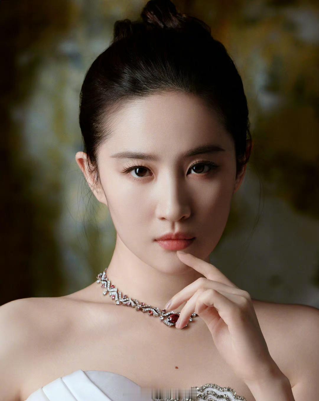 #玫瑰的故事好多美女#玫瑰的故事里面真的有好多的美女啊，而且每一个人的角色都非常