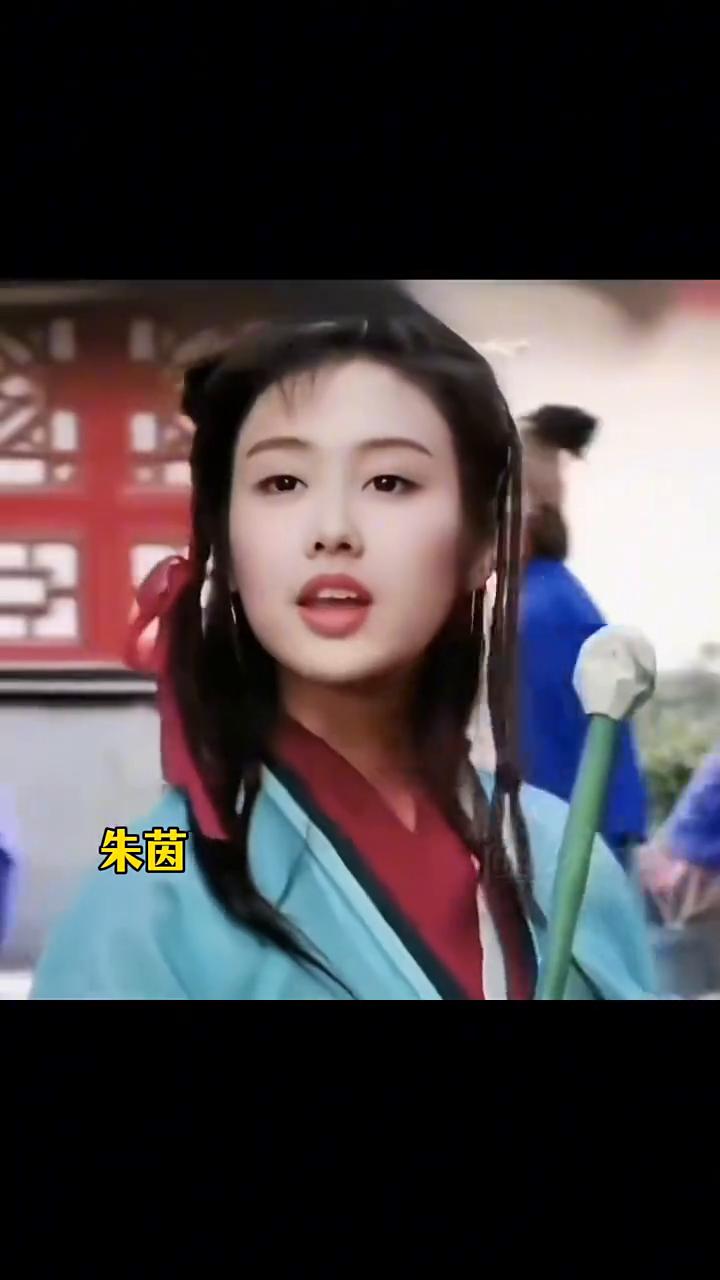 同样是扮演黄蓉，把翁美玲和朱茵放在一起对比，谁会更胜一筹？
翁美玲，靖哥哥，朱茵