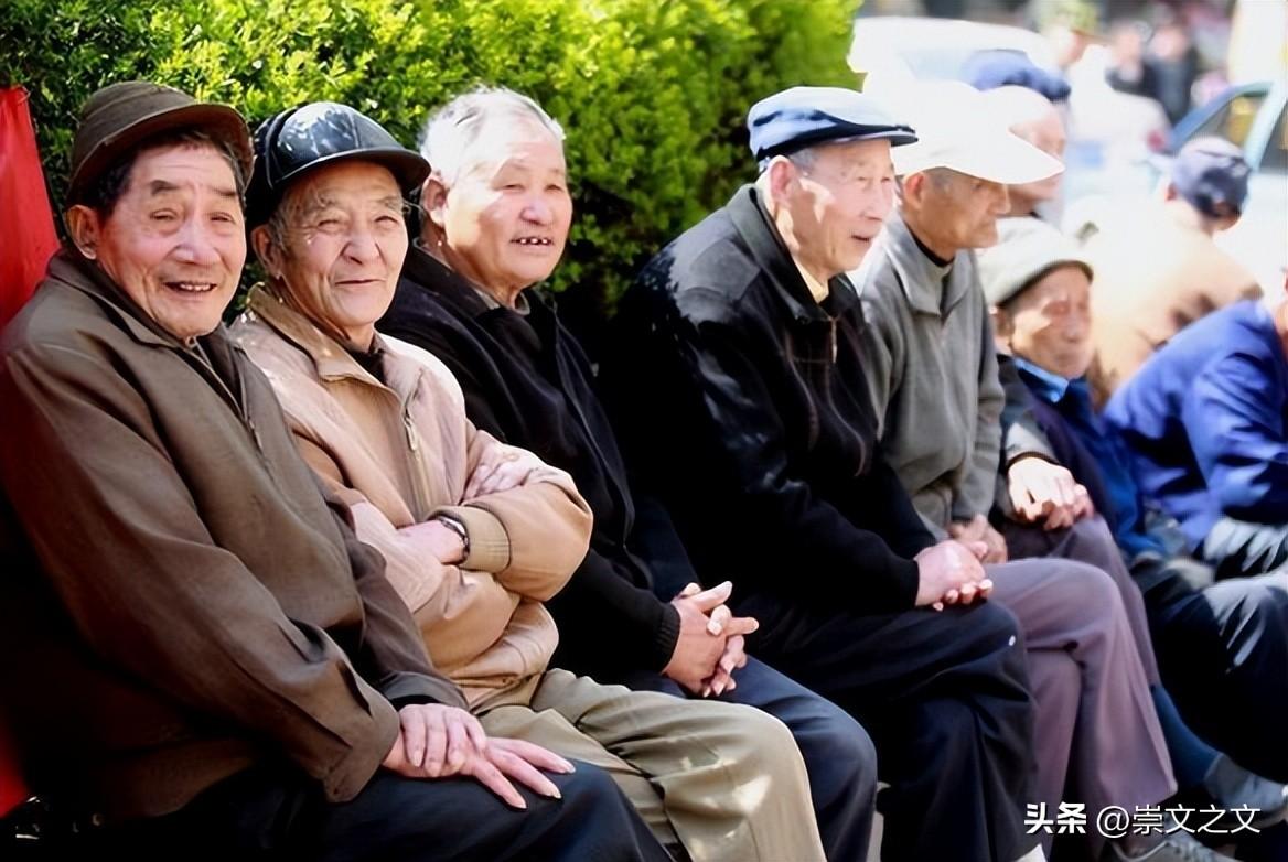 当下我国每年大约有1100万人向人类告别，交出自己的户口本。经过研究与分析，这些