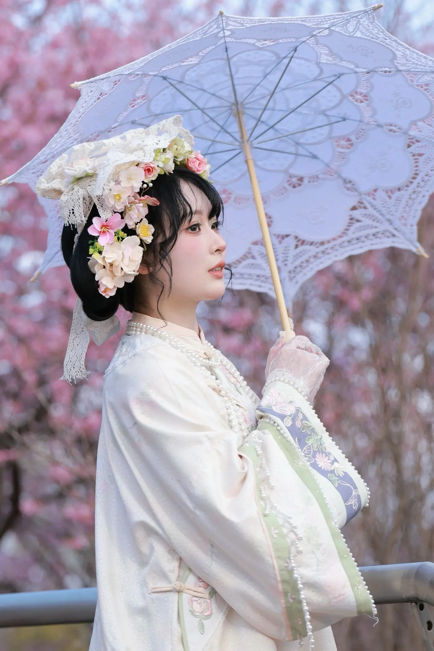 生命是一万次的春和景明。江南无所有 聊赠一枝春