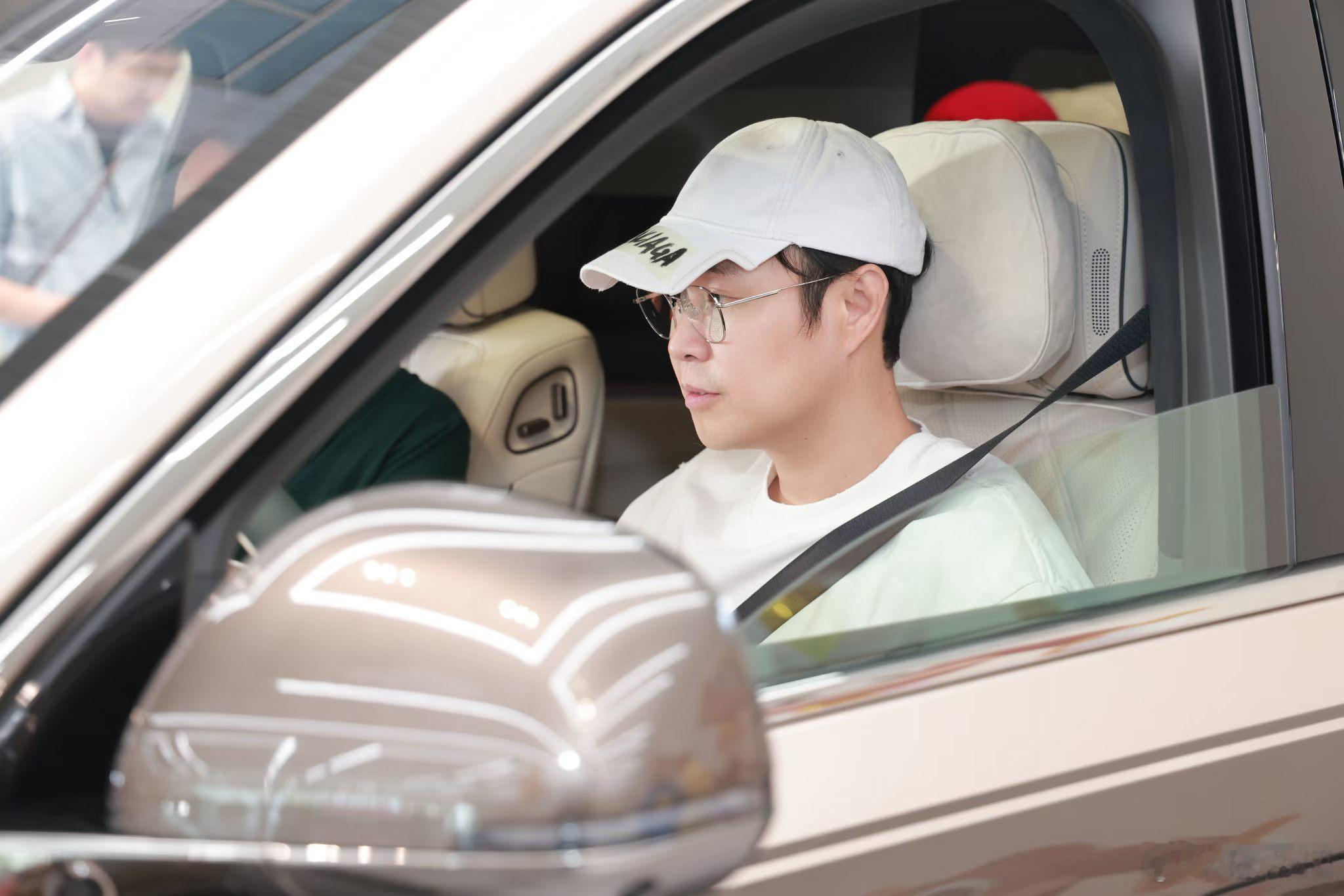 恭喜提车，预祝L9 Livis用车愉快推荐小沈阳老师加入北京车友会应该不会介意吧
