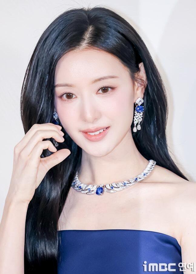 金智媛高珠配美人 