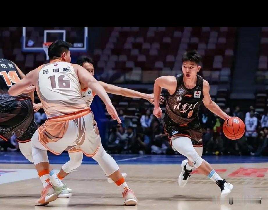 历史性破局！天才弃CBA状元转战NBL，一举逼出篮坛全新择业规则

 
2026