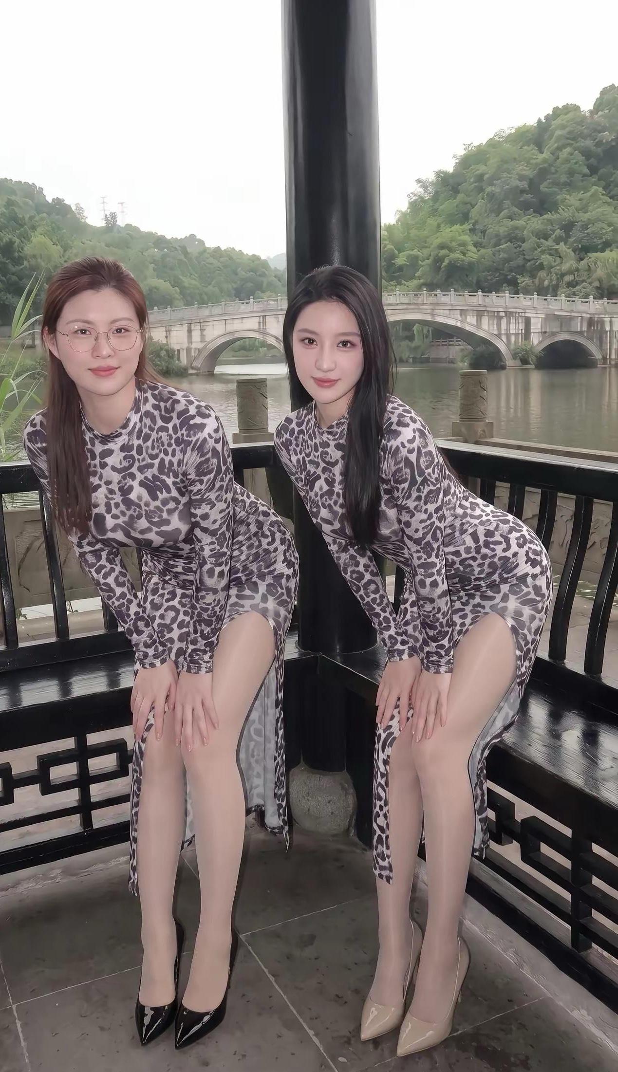 如果是你，你选择100 万，还是选择我们其中的一位？不许撒谎，说实话！