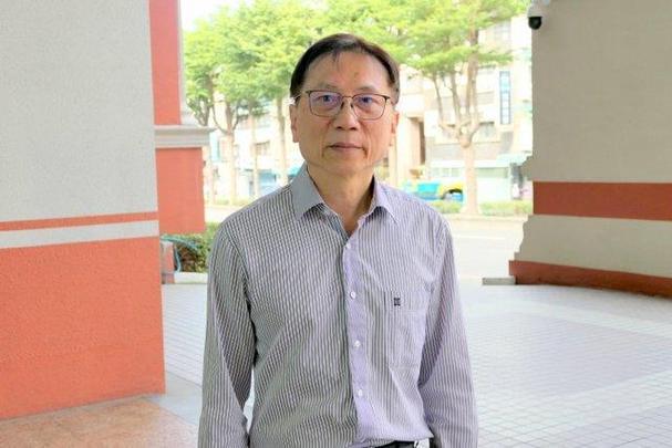 詹江村问青鸟：如果如青鸟指控承认自己是中国人就可以获得几千万台币请问你要当中国人