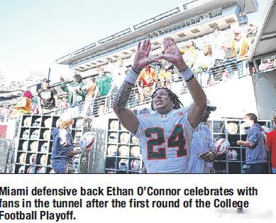 首轮排名第10的迈阿密客场10：3淘汰排名第7的德州农工大学 