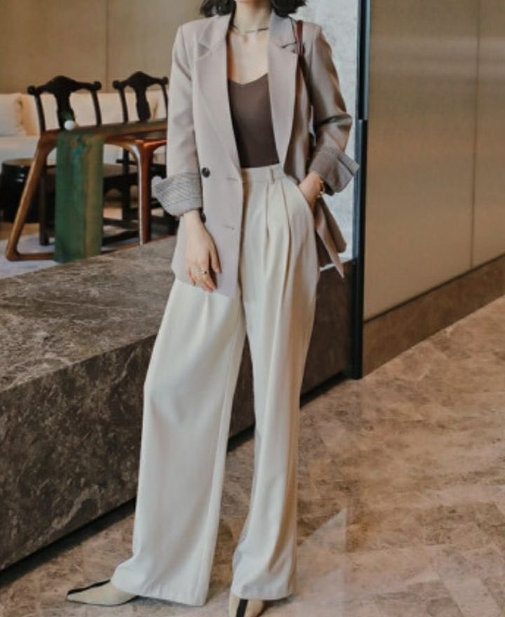 职场人的上班穿搭，想象VS现实 海外新鲜事热点现场