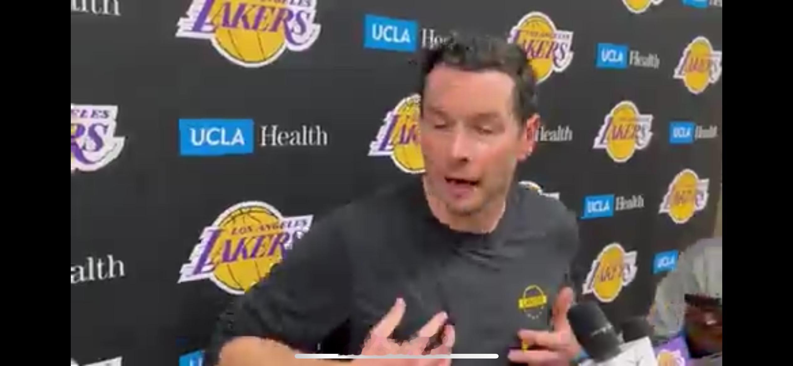 雷迪克今天训练后被问及球队目前的进攻困境时直言：“我没答案，也不知道还能怎么办…