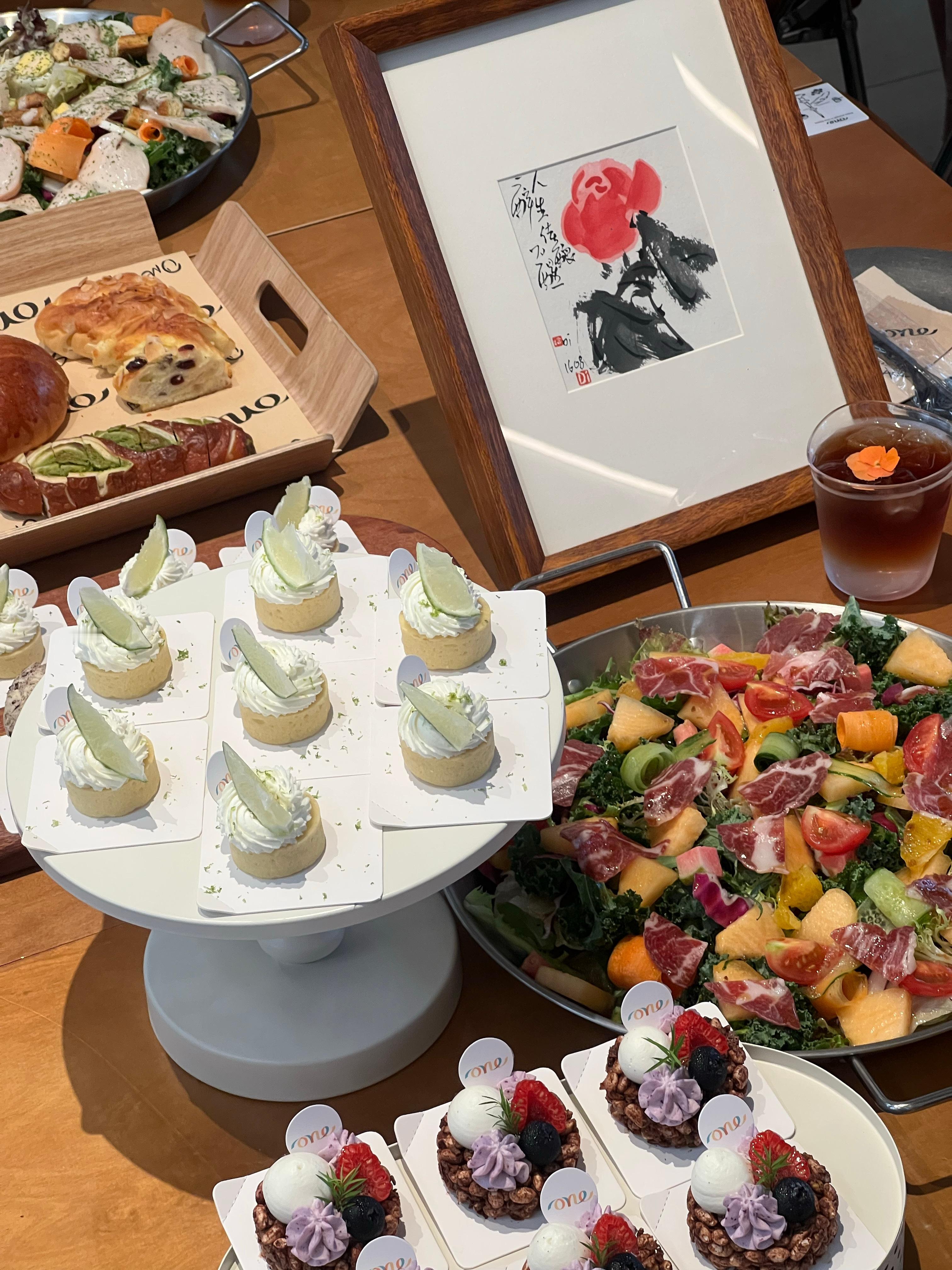 『玫瑰ONE』主题展｜分享交新会🫧小陕张迪 🌹玫瑰诠释爱的千种模样，唯有热爱