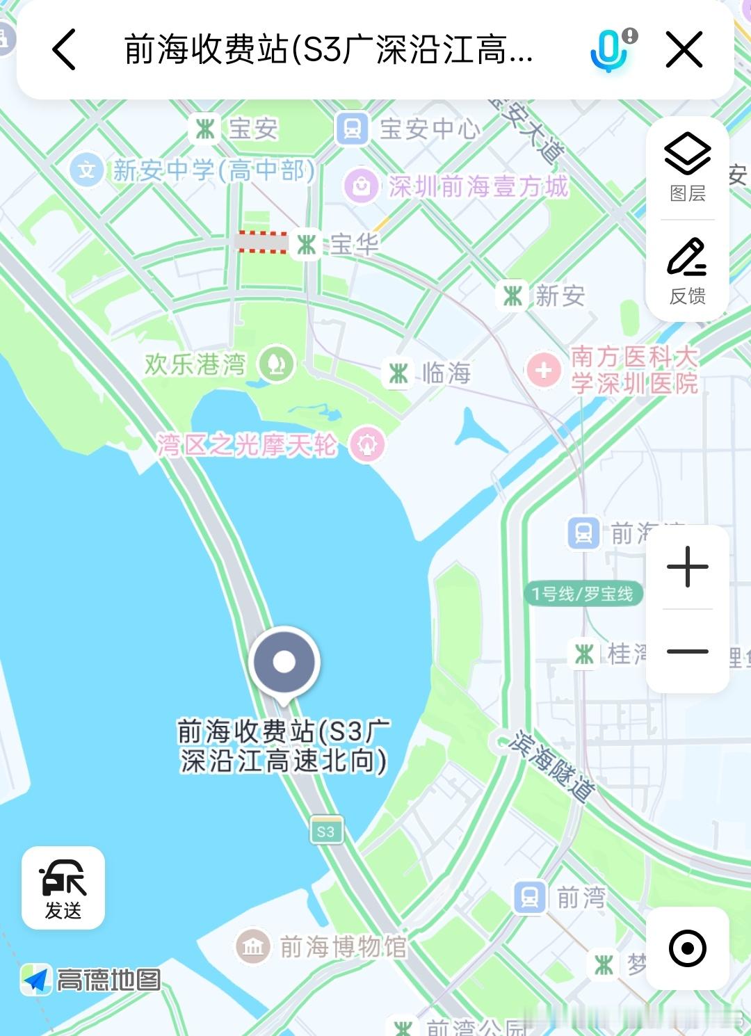 男子高速上行驶遭路边喷泉狂浇车为了十五五造景，通过喷水配合灯光更漂亮这个确实可以