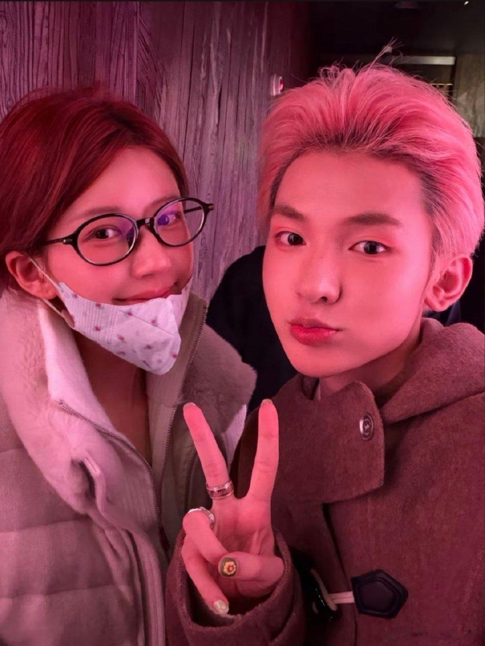 拍杂志的闺蜜～