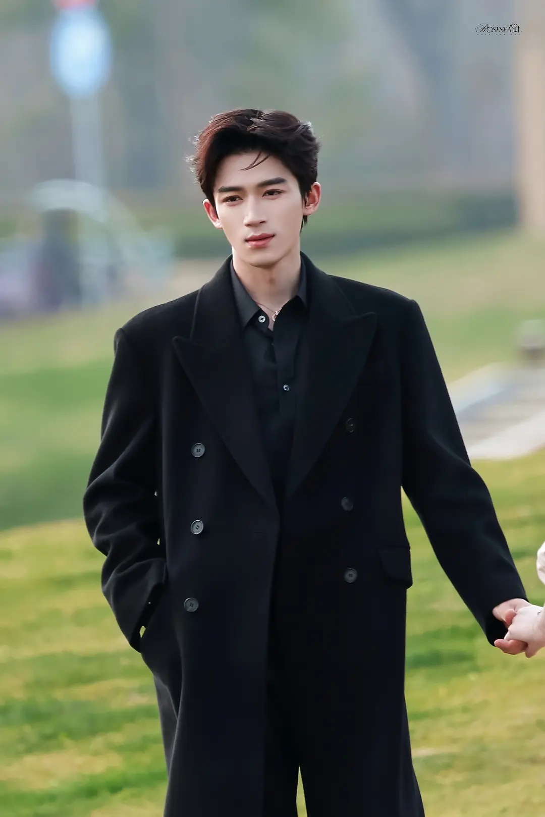 周京泽告白路透+1 王星越第一个代言赞助Tiffany来了 