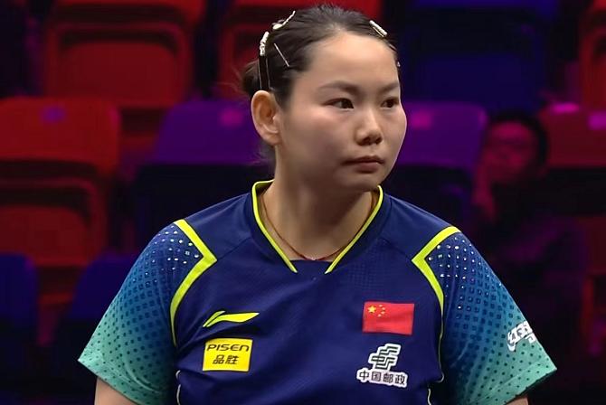 何卓佳获得北京大满贯的参赛资格，竟然引起不少人关注。
不少球迷替她开心。何卓佳作