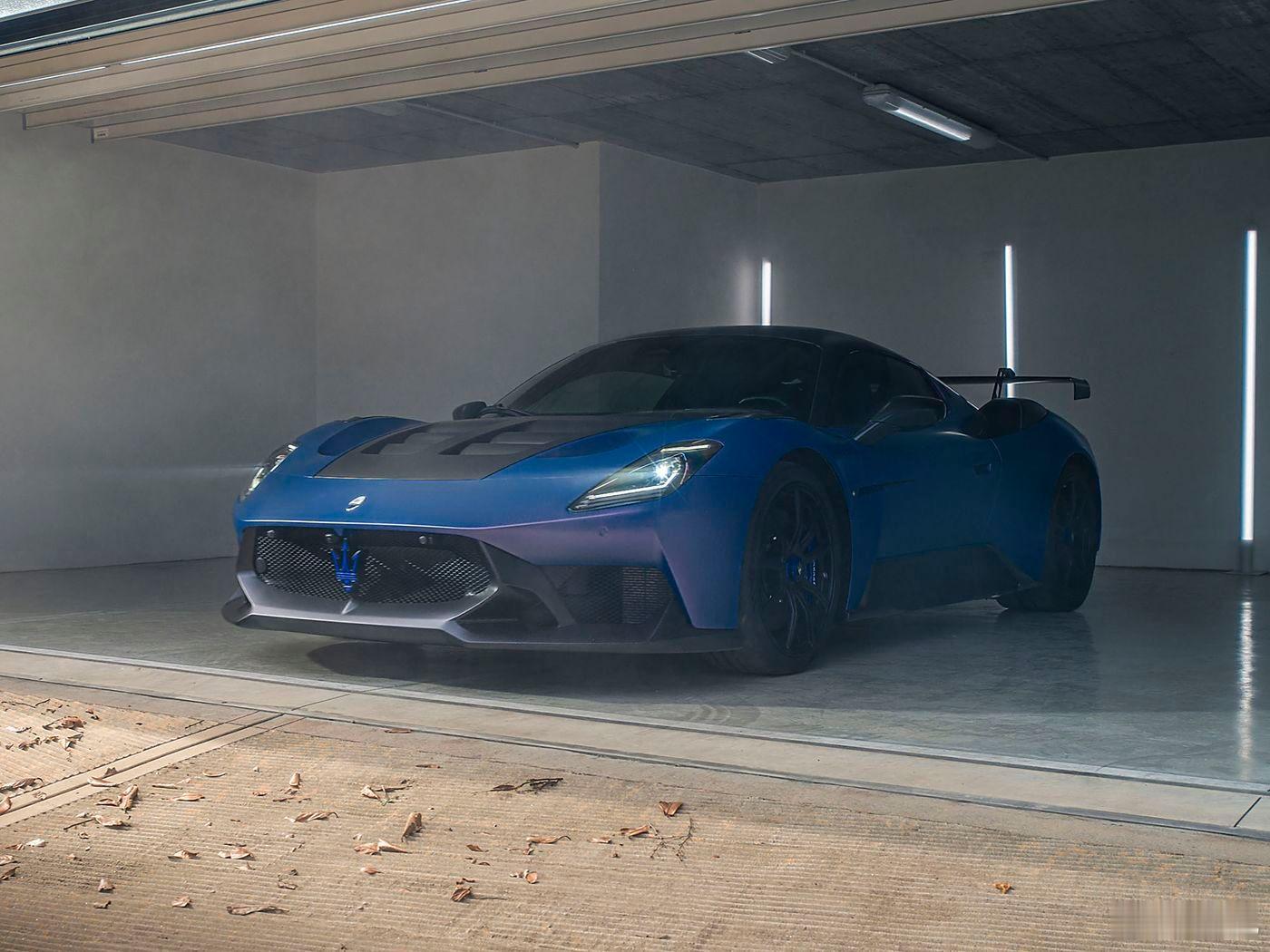 我过两天去看玛莎拉蒂的GT2 Stradale，卖414.5万，海神3.0T V
