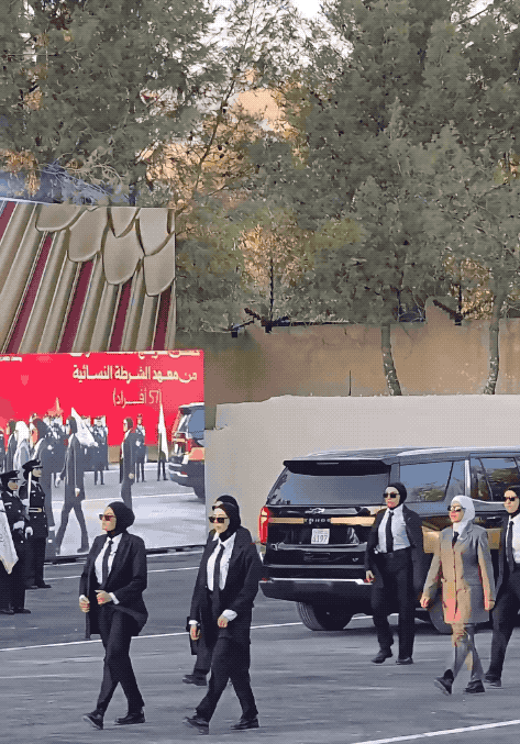 叙利亚首批女警察学员毕业：现场上演实战演练，朱大帅会用她们吗？叙利亚内政部近日在