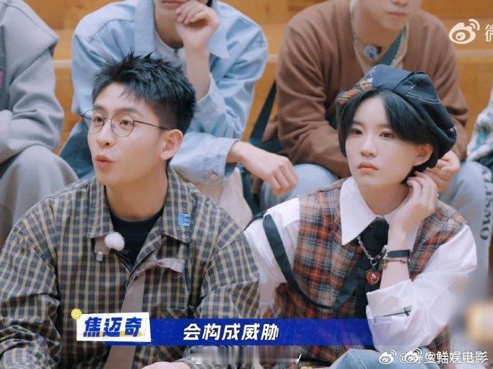 #知名歌手因AI作曲担心失业##怎么看待AI产物#