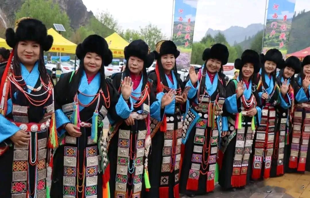 天祝县第二届杜鹃花季文化旅游节盛大开幕

六月的天祝是从一朵高山杜鹃花开始的。当