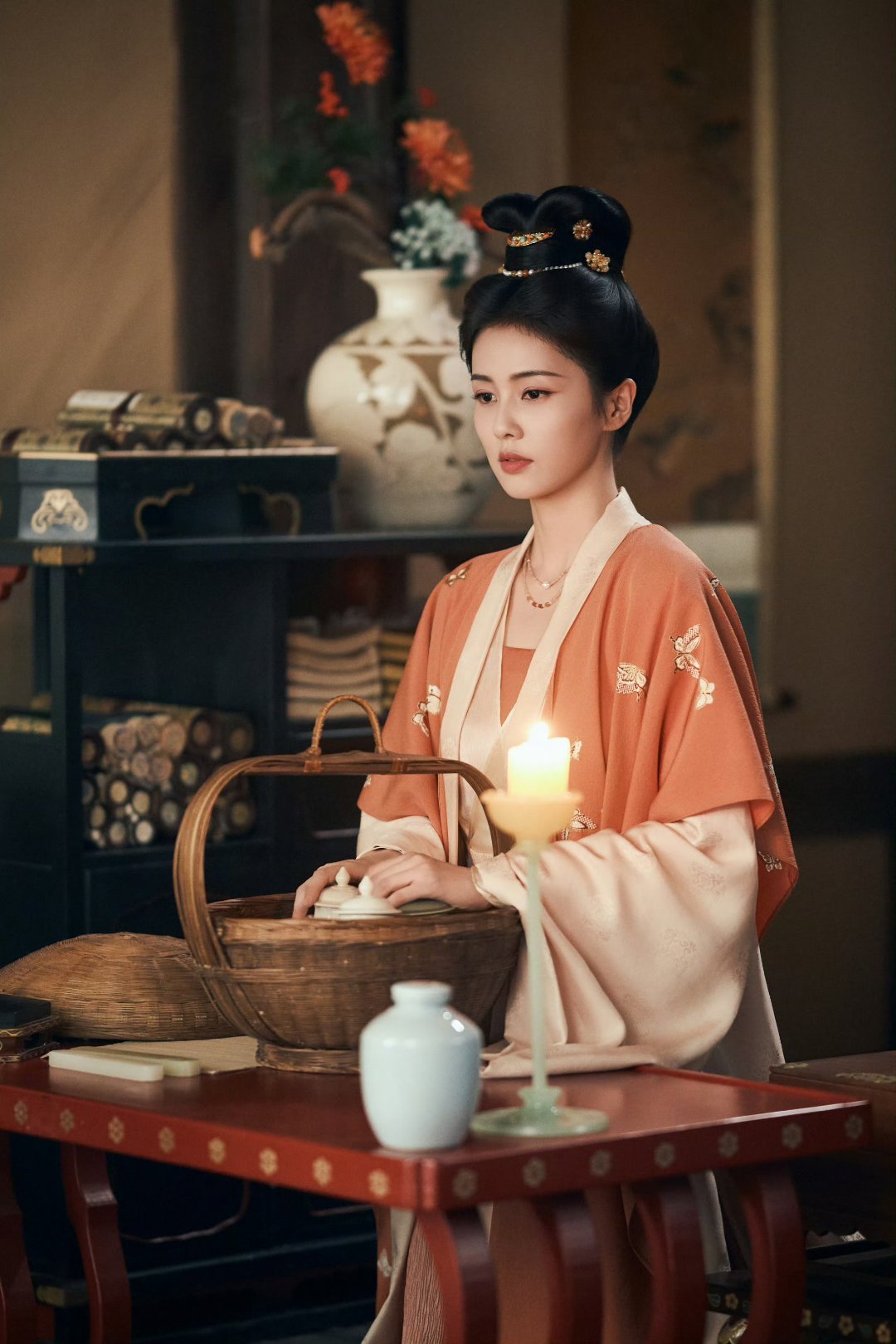 眉目艳皎月， 一笑倾城欢白鹿莫离全网播放量破亿