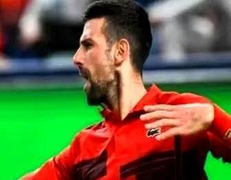 德约37岁还在练发球，辛纳和阿尔卡拉斯在旁边盯着——不是抢冠军，是抢未来。
沙特