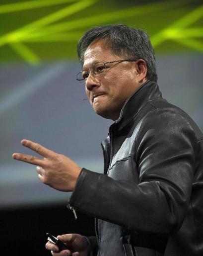 英伟达 CEO 黄仁勋否认频繁使用 AI 会导致认知能力下降，你们用 AI 频繁