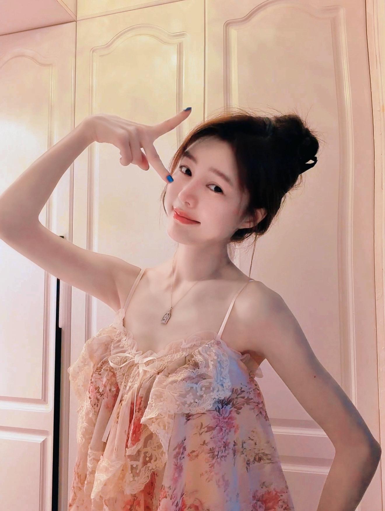 个人没你高，能不能弯腰听我骂你呀