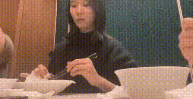 韩国这样的发达国家，竟屈尊到中国来享用高端食材。可除了泡菜以外，他们好像更喜欢吃
