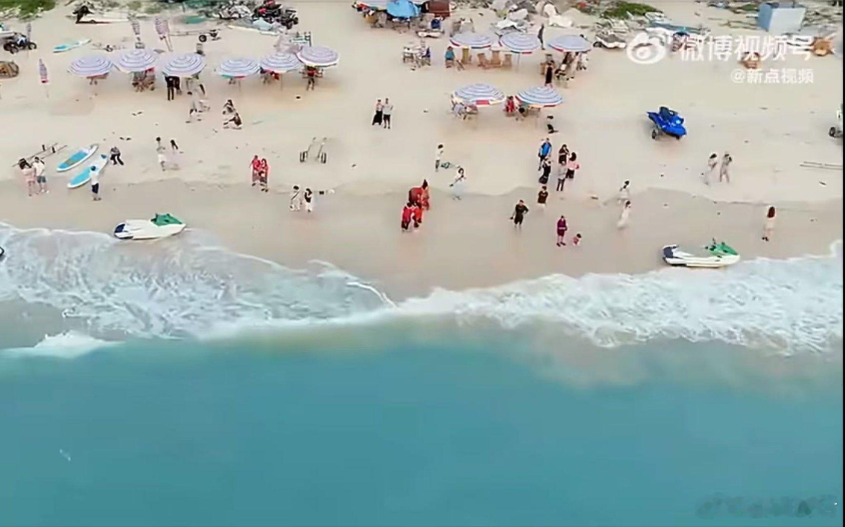 在涠洲岛听一场海边落日音乐会 海风漫卷温柔，许魏洲打卡涠洲岛，追风骑行、海边浅唱