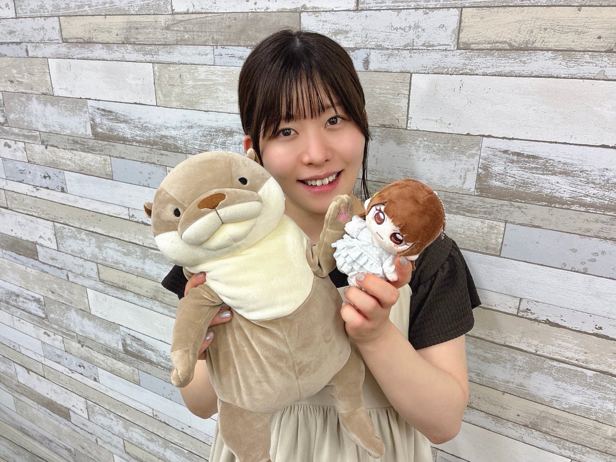 石见舞菜香