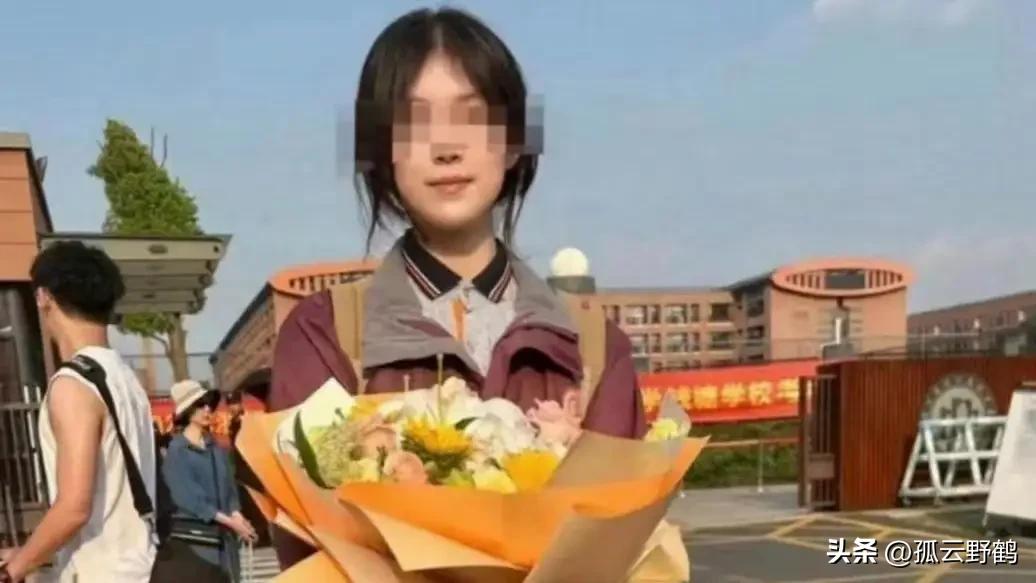 684分高分女生再次发声

2018年河北高考，齐羽考了684分，全省排名789